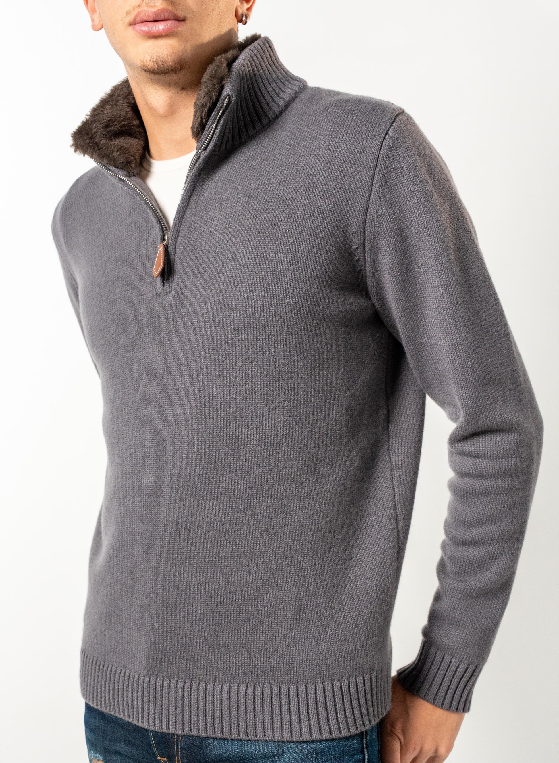 Fur Collar Half-Zip  | Dark Grey